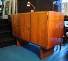 kleines walnuss sideboard