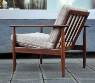 paar 60s walnuss-sessel