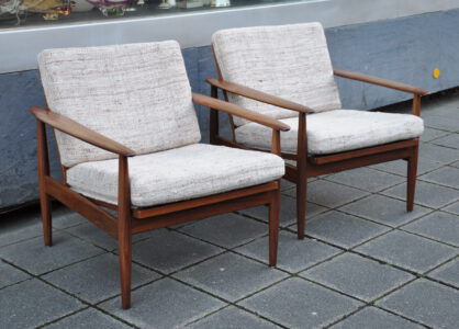 paar 60s walnuss-sessel