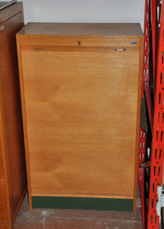 rollschrank 50er, messinggriffe